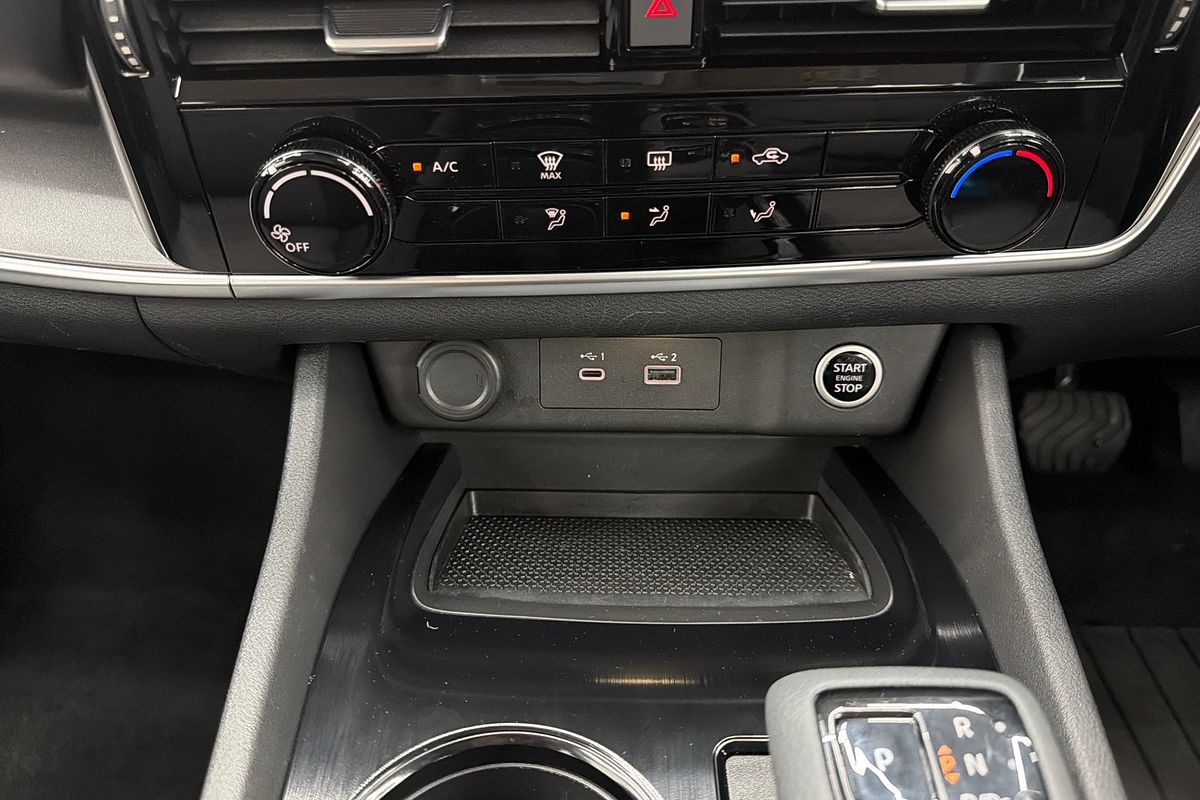 2023 Nissan X-TRAIL ST T33