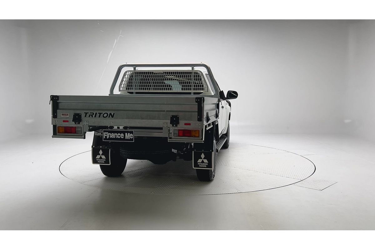 2024 Mitsubishi Triton GLX MR 4X4
