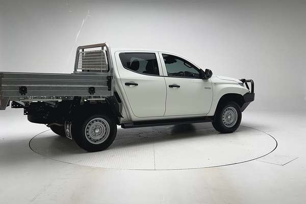 2024 Mitsubishi Triton GLX MR 4X4 thumb-2
