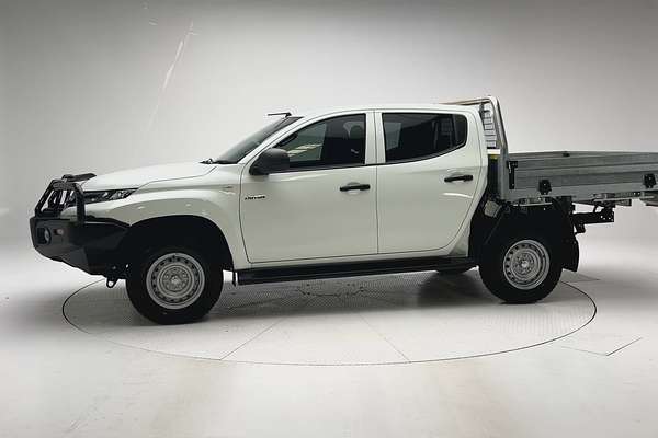 2024 Mitsubishi Triton GLX MR 4X4 thumb-6