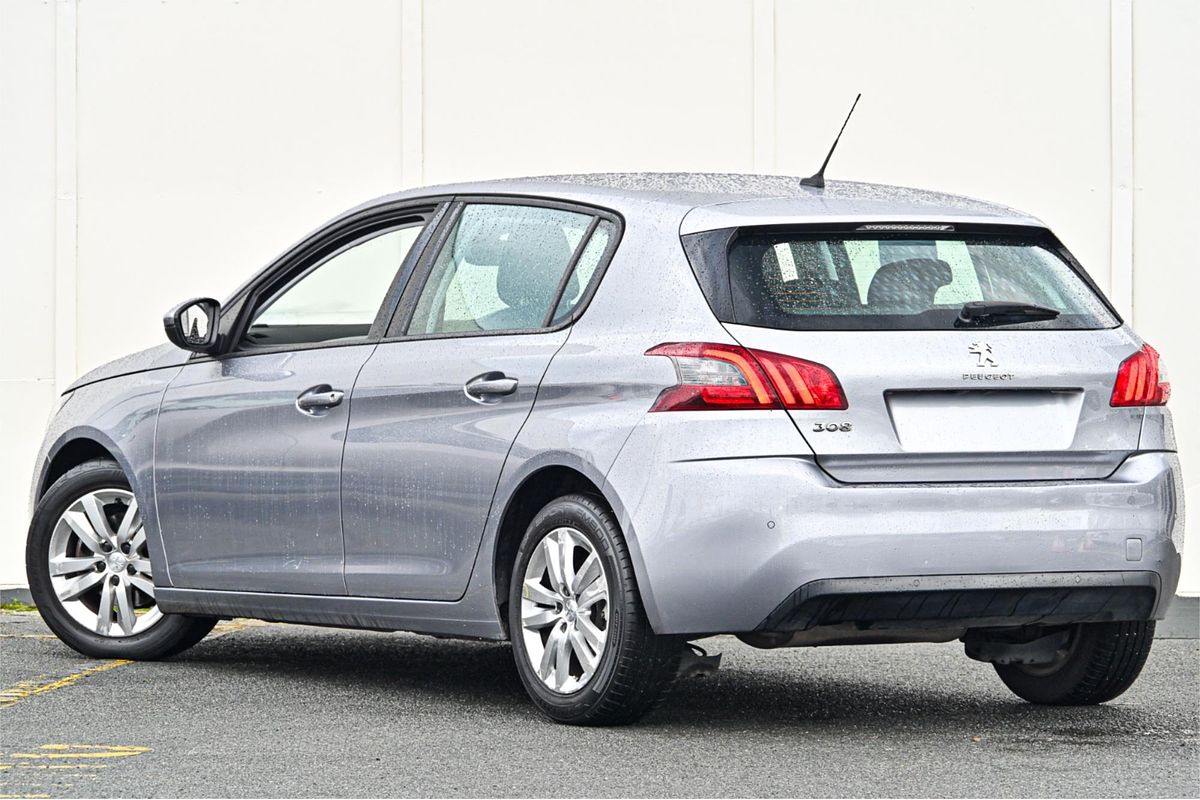2018 Peugeot 308 Active T9