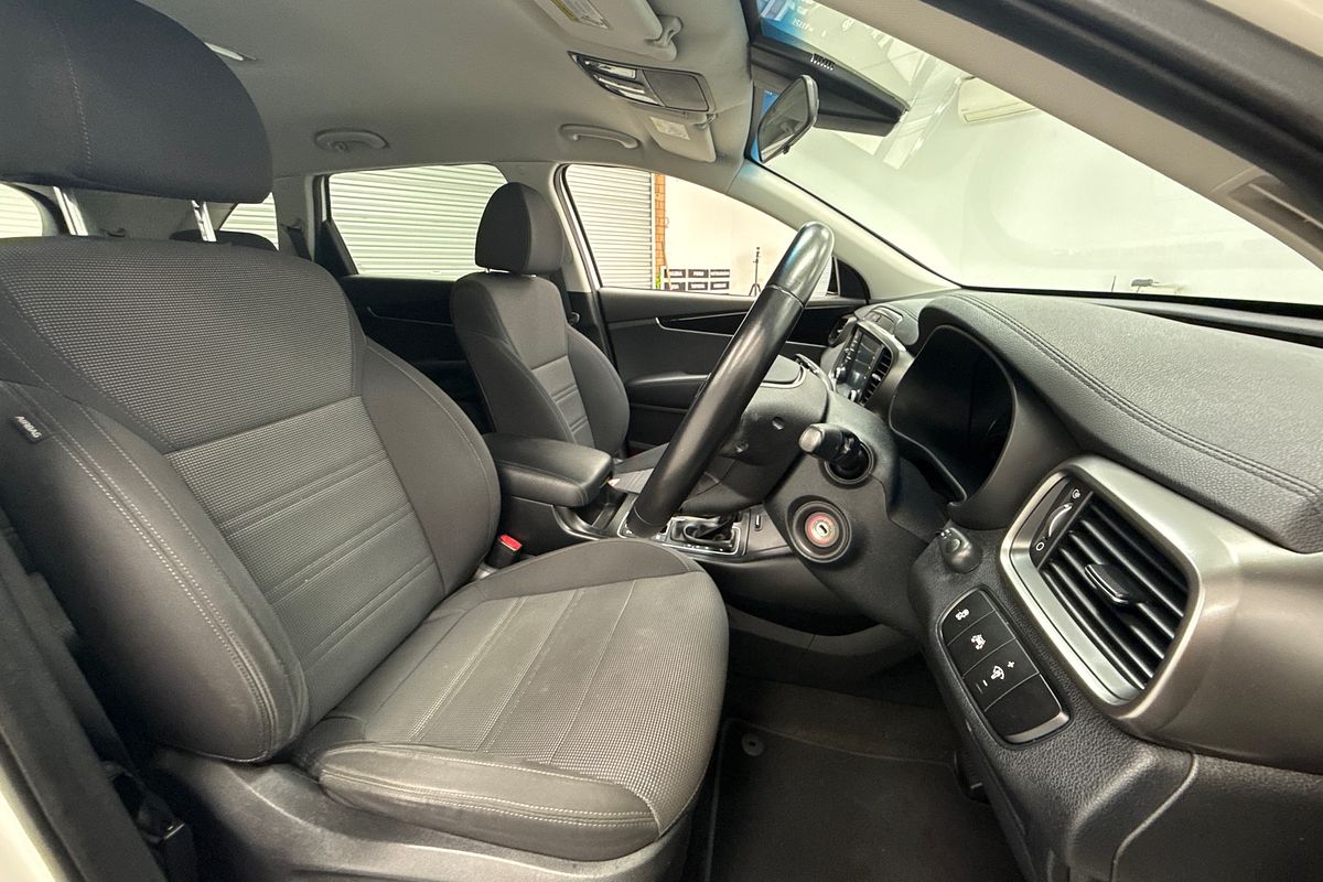 2019 Kia Sorento Si UM