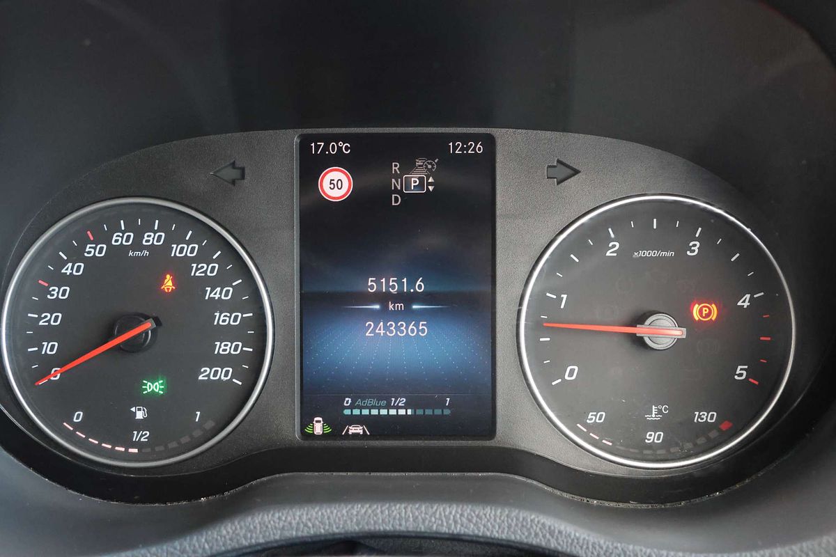 2020 Mercedes-Benz Sprinter 419CDI VS30 MWB Low Roof image 25