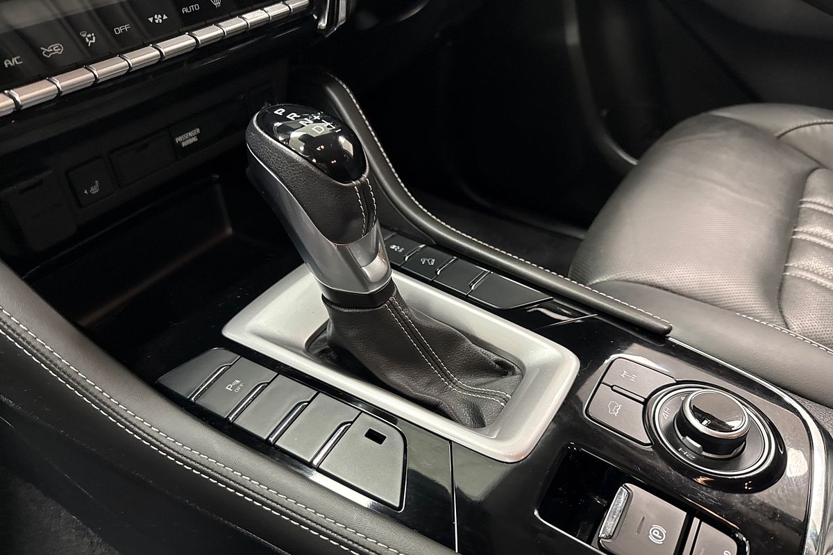 2022 Isuzu MU-X LS-T