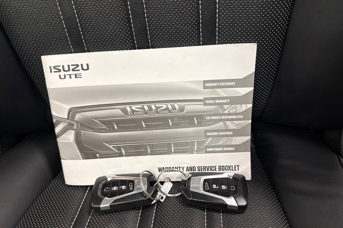 2022 Isuzu MU-X LS-T