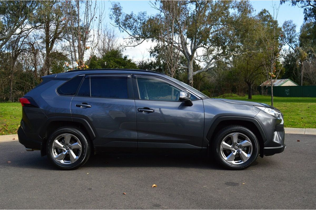 2021 Toyota RAV4 GXL MXAA52R