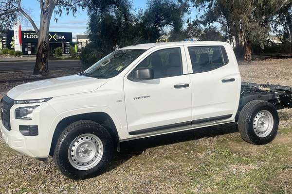 2025 Mitsubishi Triton GLX MV 4X4