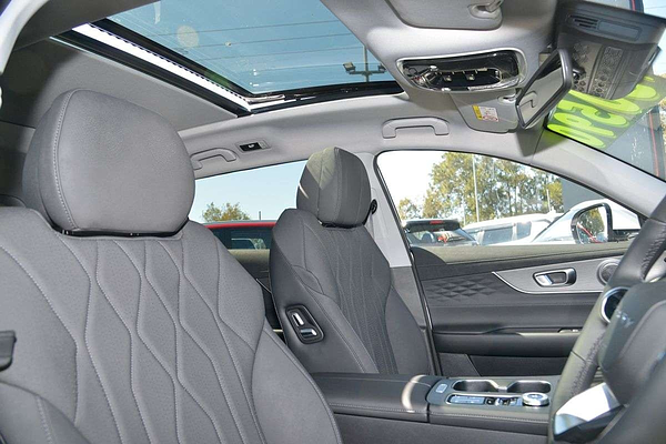 2026 Chery Tiggo 8 Super Hybrid Ultimate T31 thumb-10