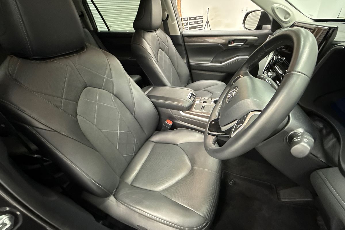 2024 Toyota Kluger Grande AXUH78R
