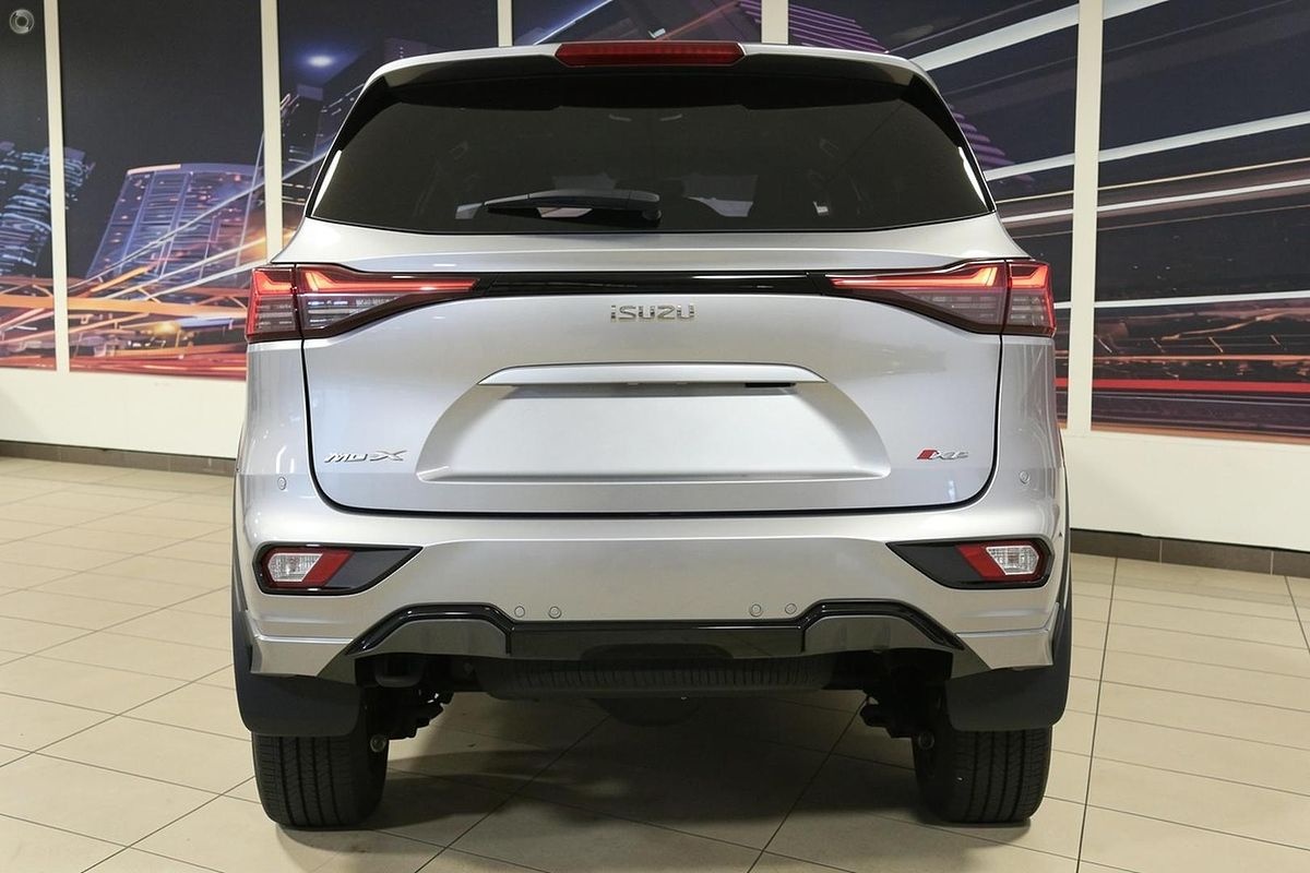 2026 Isuzu MU-X X-TERRAIN image 4