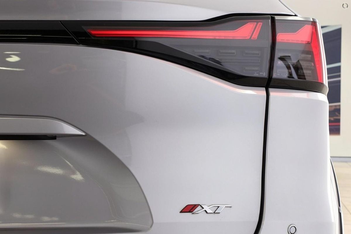 2026 Isuzu MU-X X-TERRAIN image 5