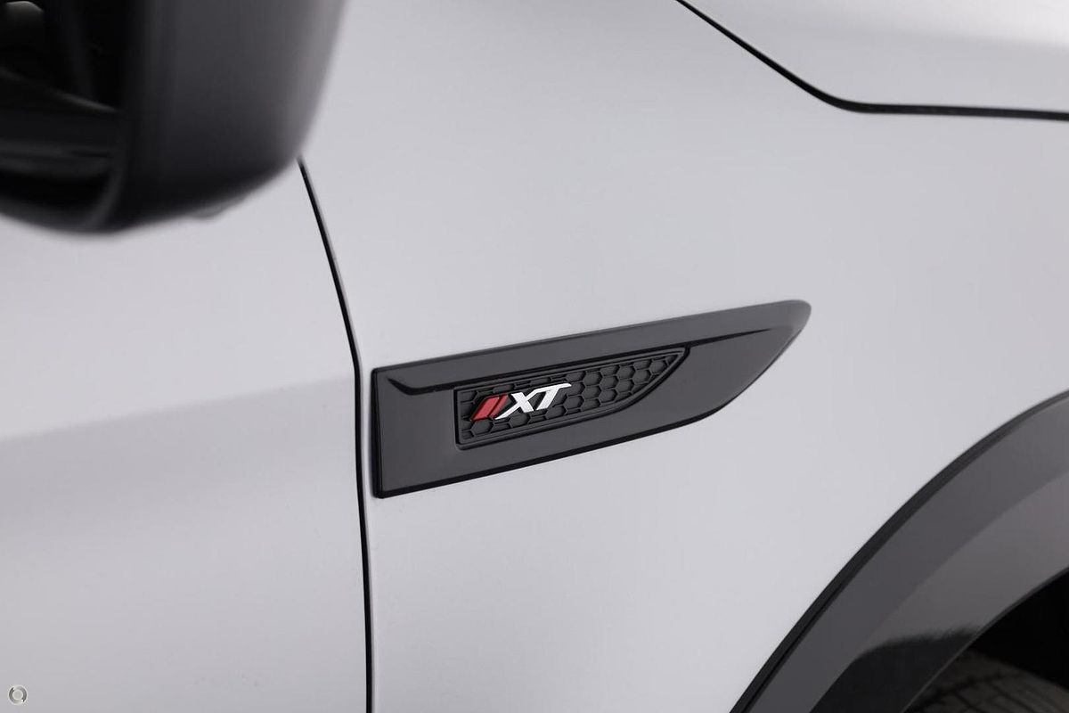 2026 Isuzu MU-X X-TERRAIN image 6
