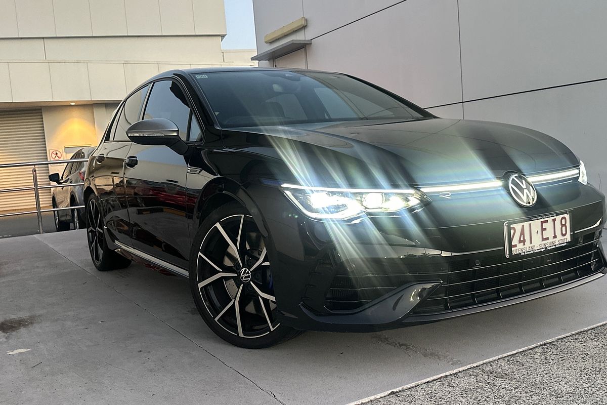 2022 Volkswagen Golf R 8