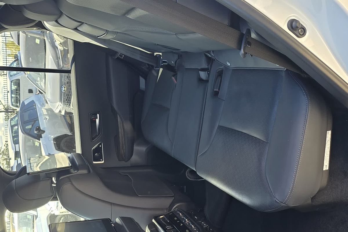 2022 Toyota Landcruiser Sahara FJA300R