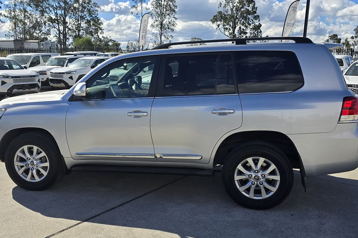 2021 Toyota Landcruiser Sahara VDJ200R