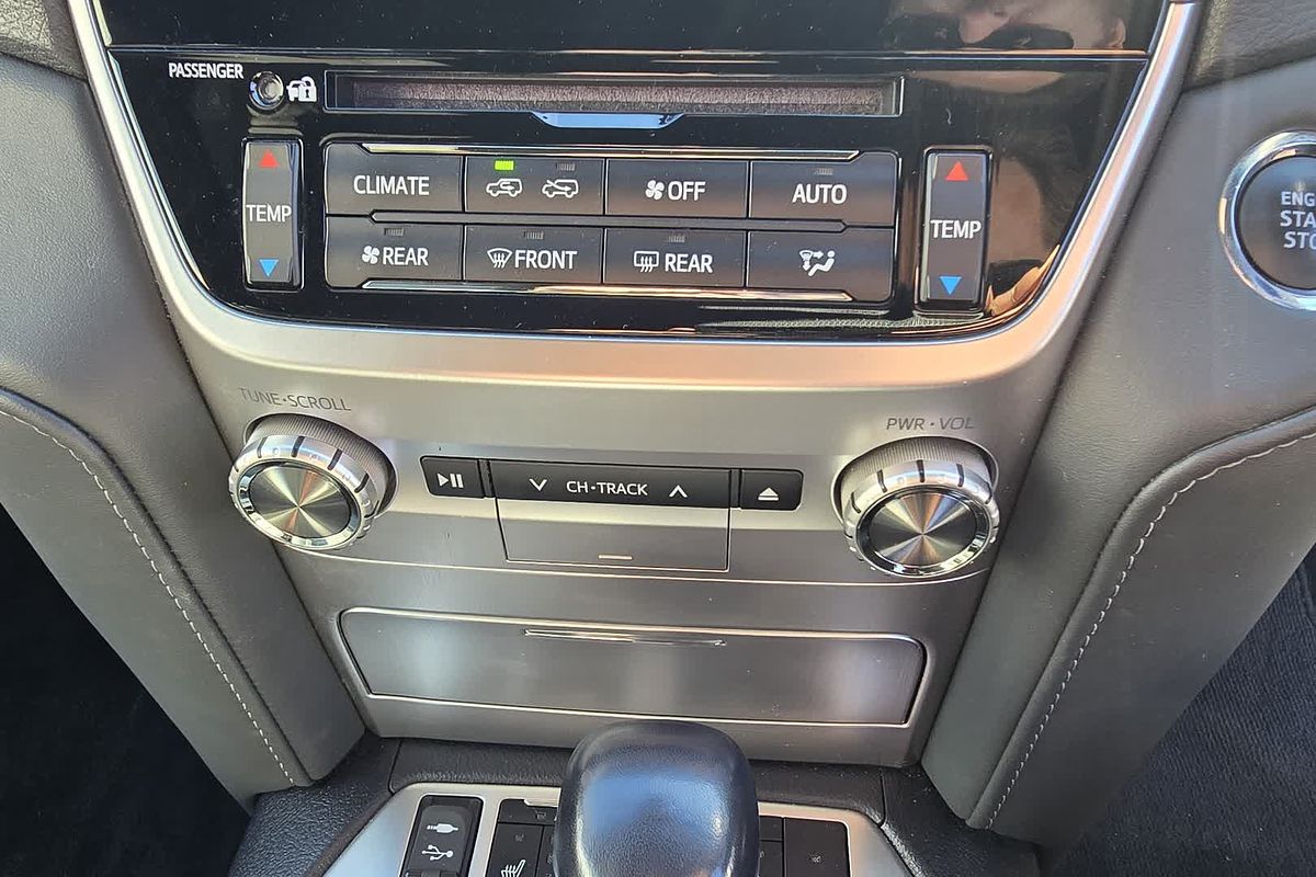 2021 Toyota Landcruiser Sahara VDJ200R