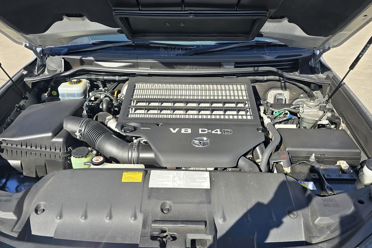2021 Toyota Landcruiser Sahara VDJ200R