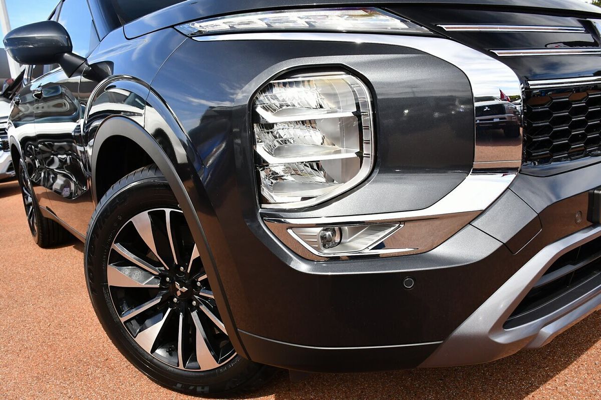 2026 Mitsubishi Outlander Black Edition ZM