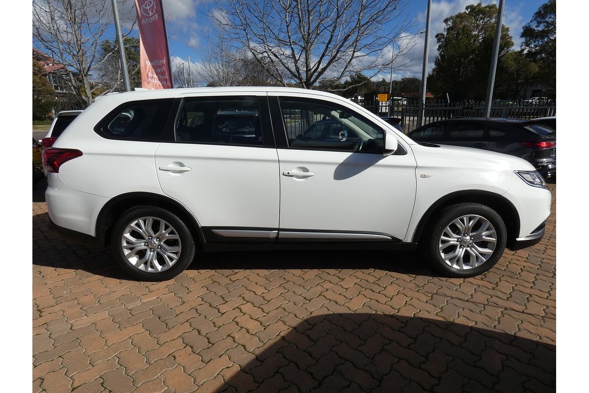 2021 Mitsubishi Outlander ES ZL