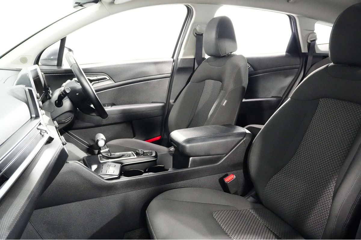 2023 Kia Sportage S NQ5