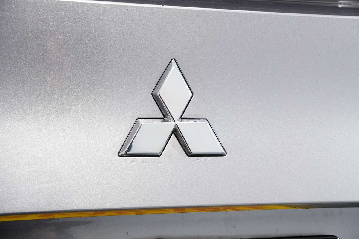 2022 Mitsubishi Outlander ES ZM