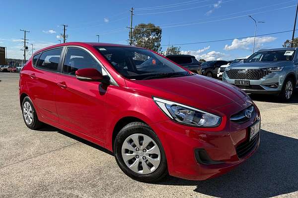 2017 Hyundai Accent Active RB4