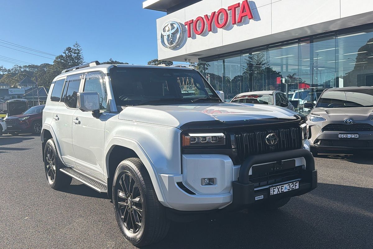 2026 Toyota bZ4X XEAM11R