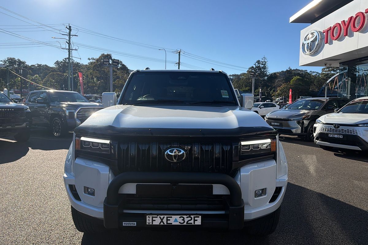 2026 Toyota bZ4X XEAM11R