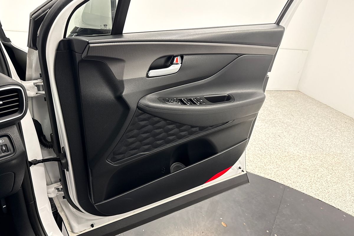2019 Hyundai Santa Fe Active TM.2