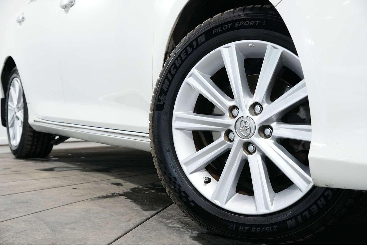 2013 Toyota Aurion Presara GSV50R