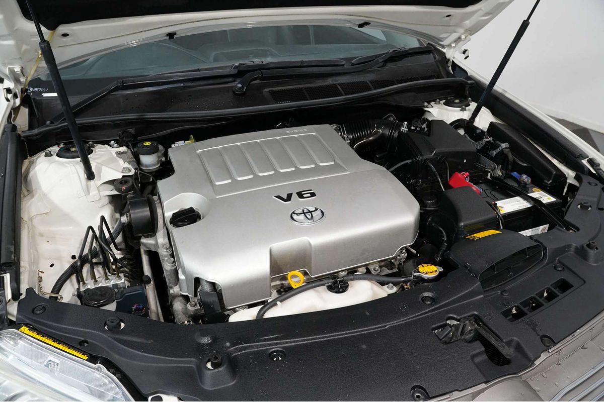 2013 Toyota Aurion Presara GSV50R