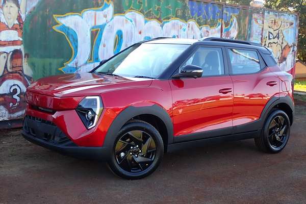 2026 Mahindra XUV 3XO AX7L