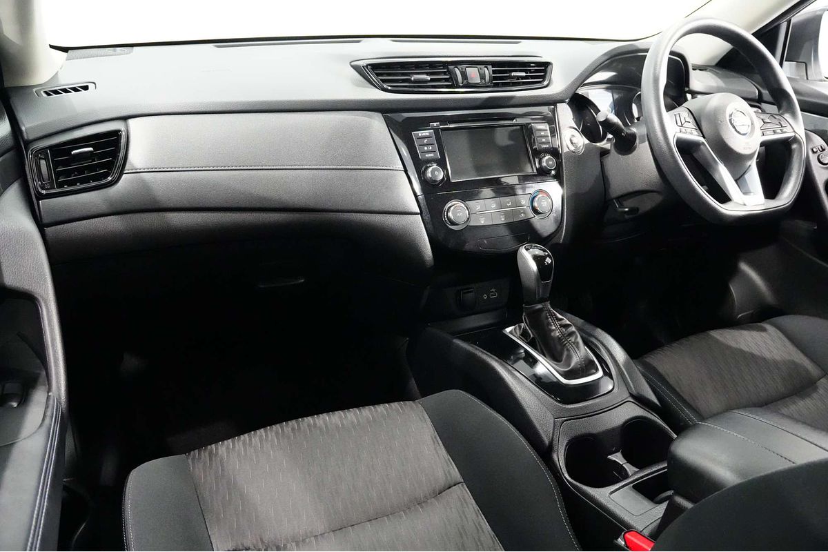 2022 Nissan X-TRAIL ST T32