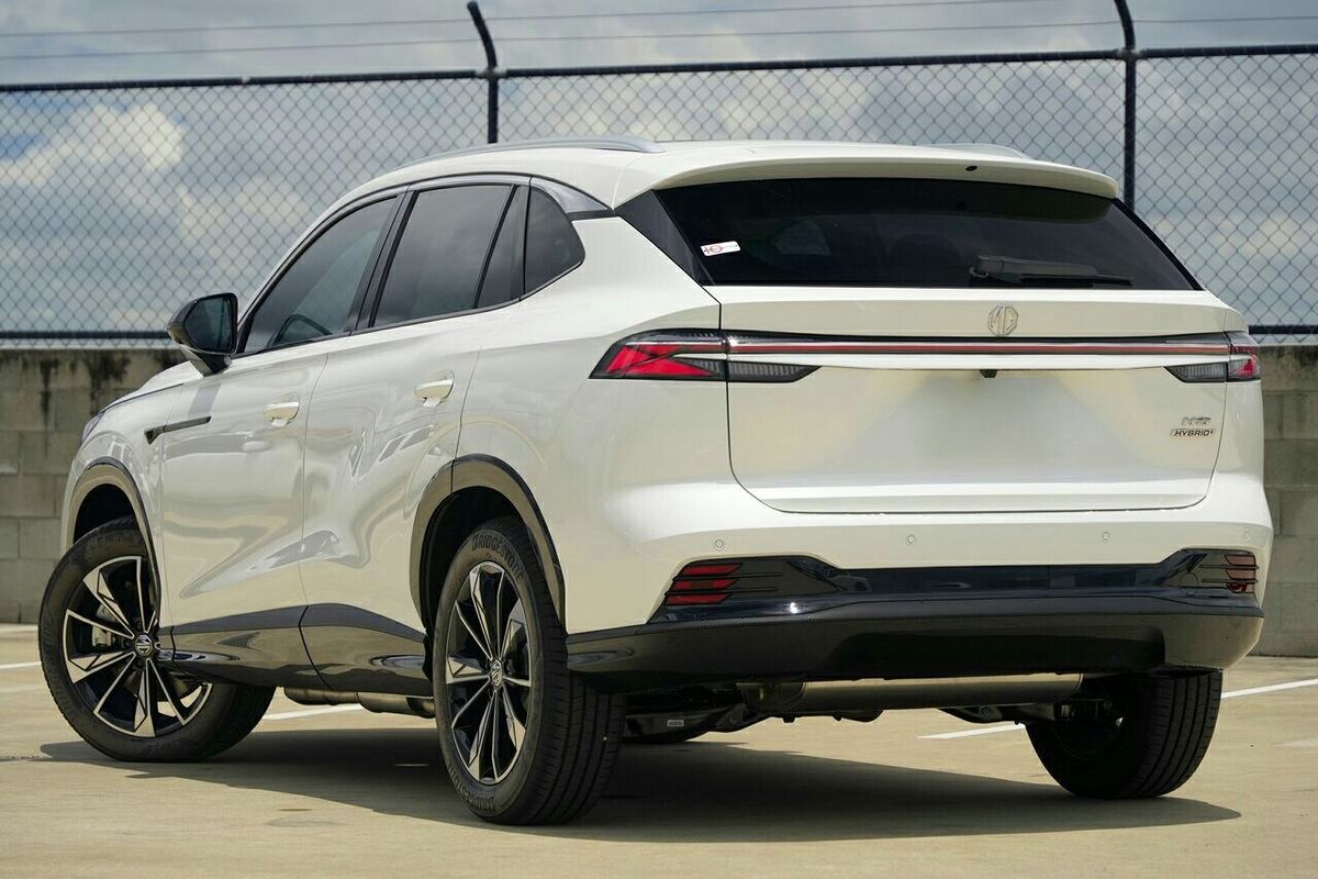 2026 MG HS Hybrid+ Essence AS33H
