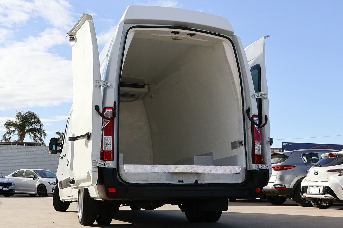 2017 Renault Master X62 LWB High Roof