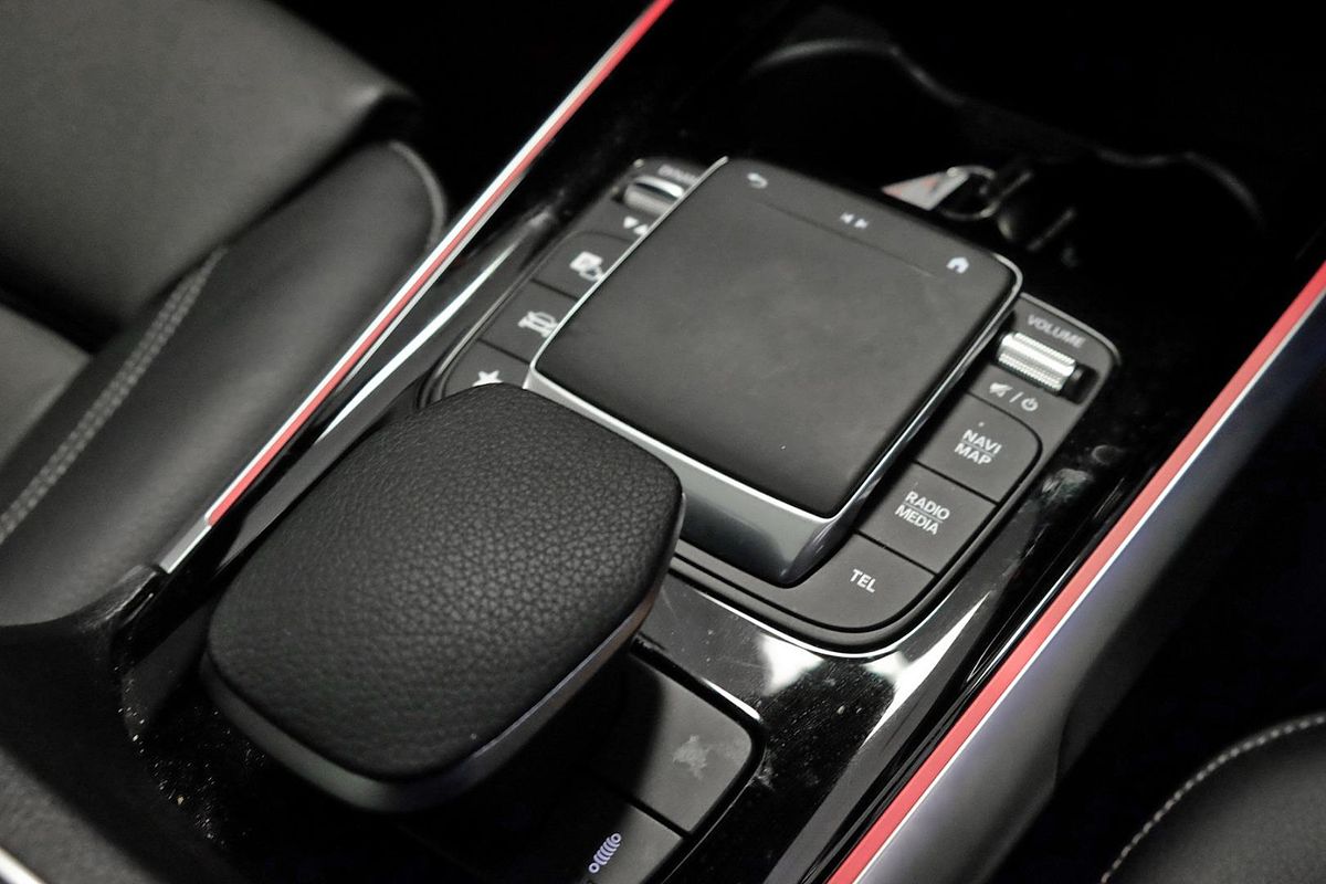2023 Mercedes-Benz GLB-Class GLB35 AMG X247 image 11