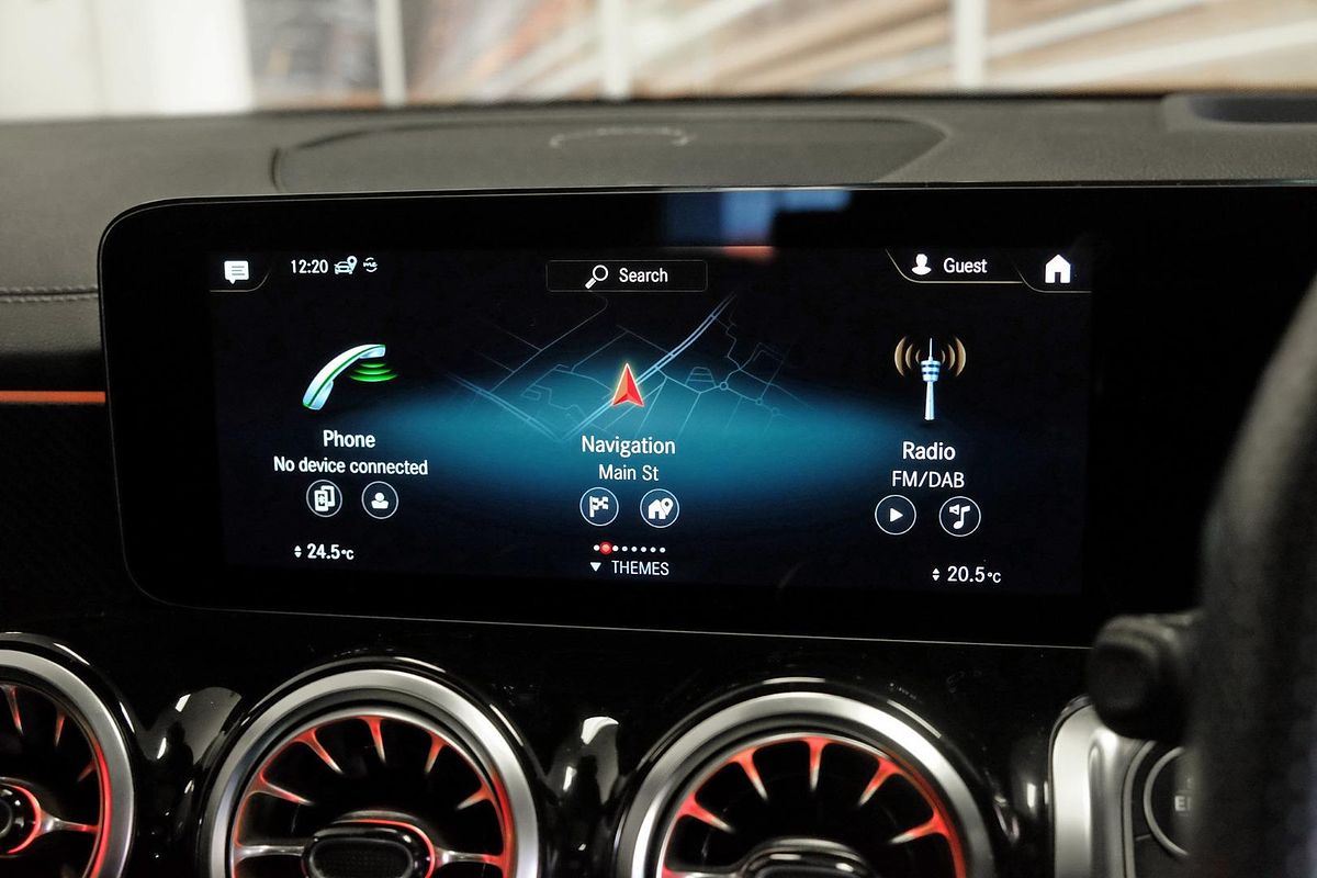2023 Mercedes-Benz GLB-Class GLB35 AMG X247 image 13