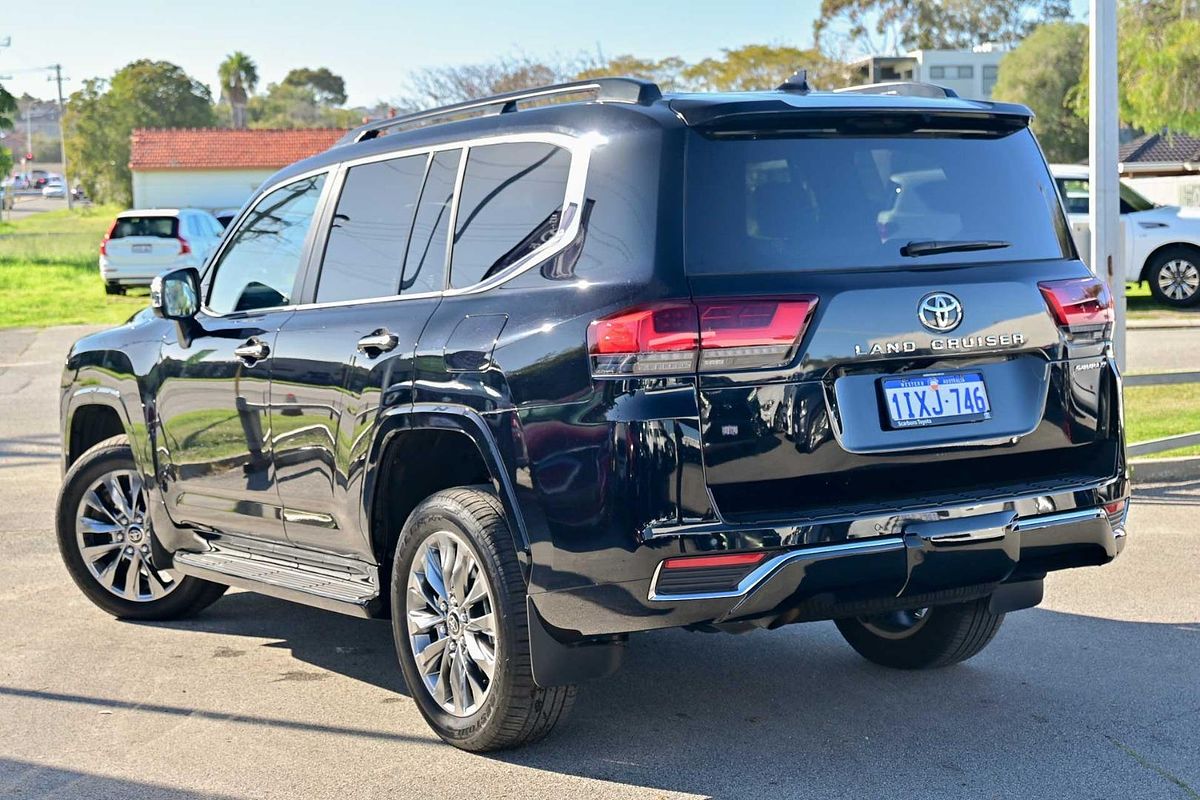 2023 Toyota Landcruiser Sahara ZX FJA300R