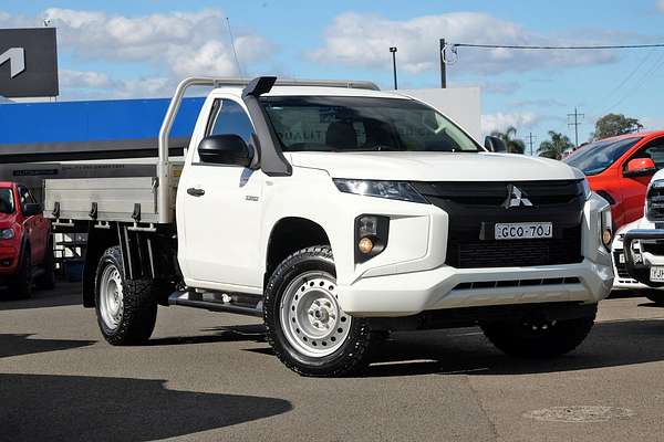 2023 Mitsubishi Triton GLX MR 4X4