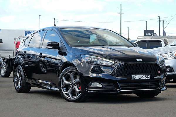 2017 Ford Focus ST LZ