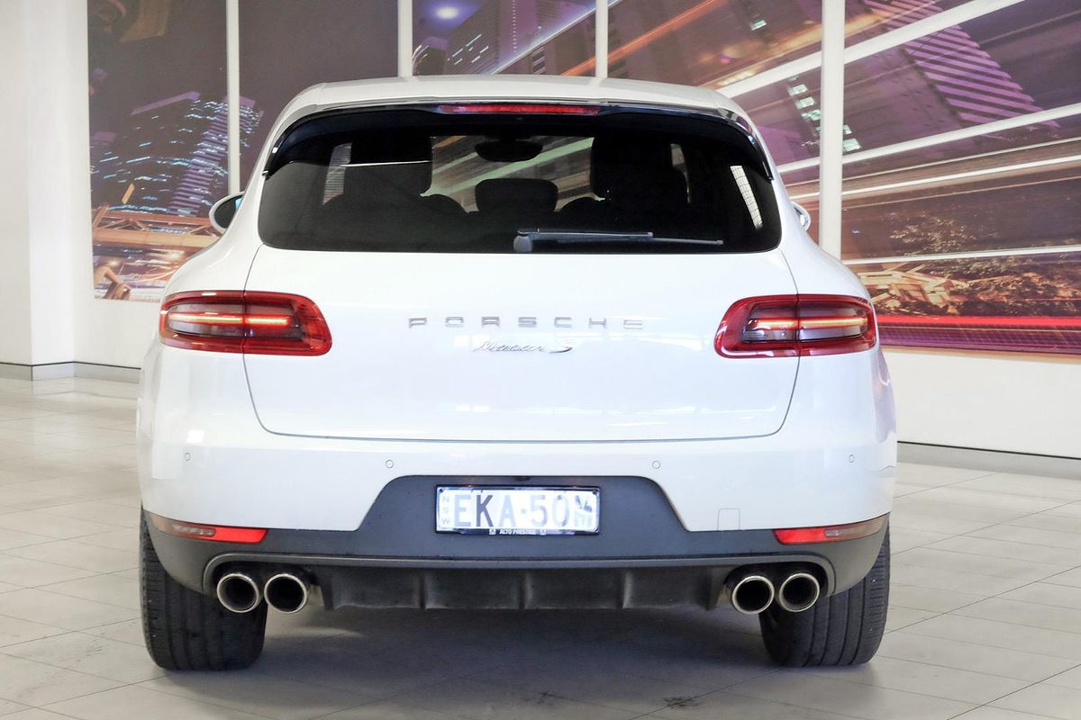 2015 Porsche Macan S Diesel 95B image 7