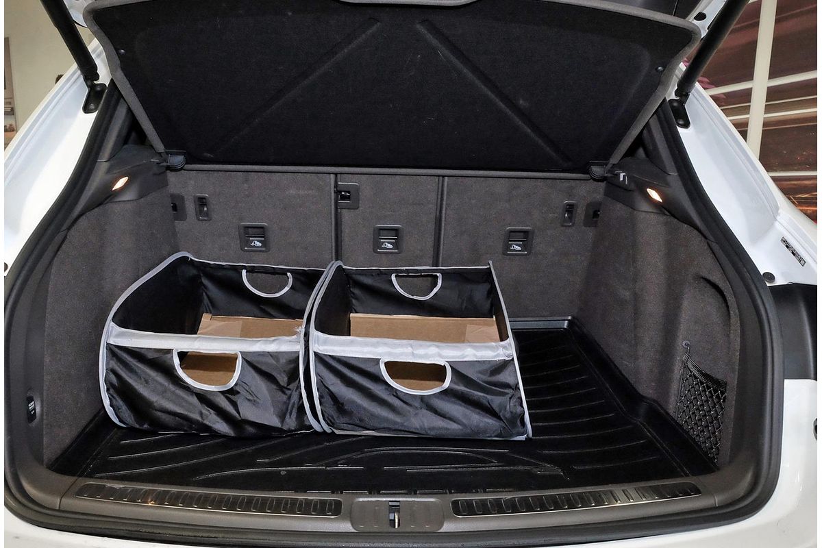2015 Porsche Macan S Diesel 95B image 10