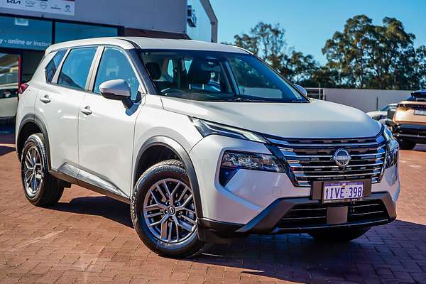 2025 Nissan X-TRAIL ST T33