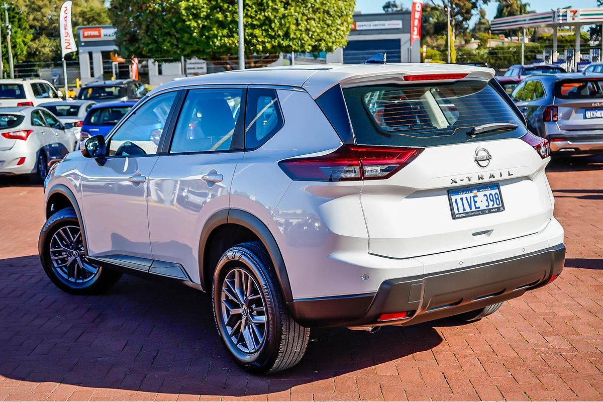 2025 Nissan X-TRAIL ST T33