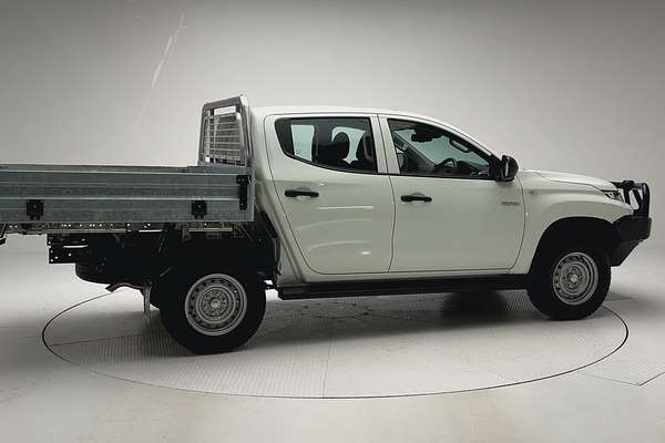 2024 Mitsubishi Triton GLX MR 4X4 thumb-2