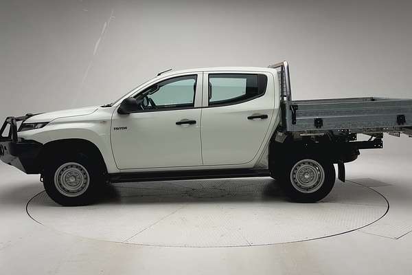 2024 Mitsubishi Triton GLX MR 4X4 thumb-6