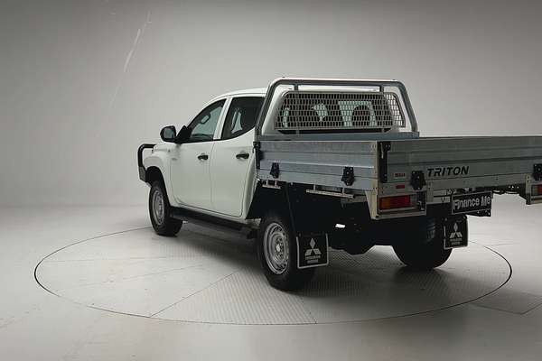 2024 Mitsubishi Triton GLX MR 4X4 thumb-8