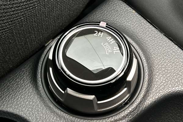 2024 Mitsubishi Triton GLX MR 4X4 thumb-16