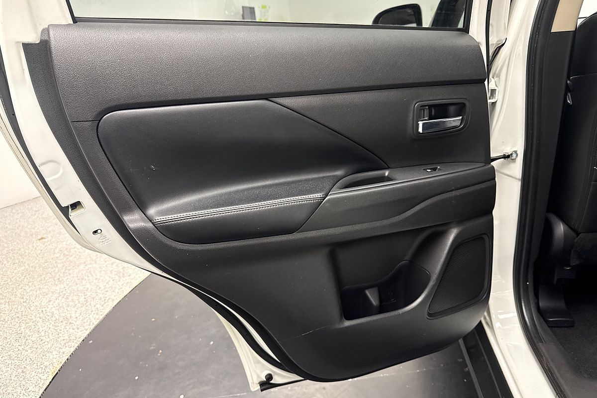2019 Mitsubishi Outlander LS ZL
