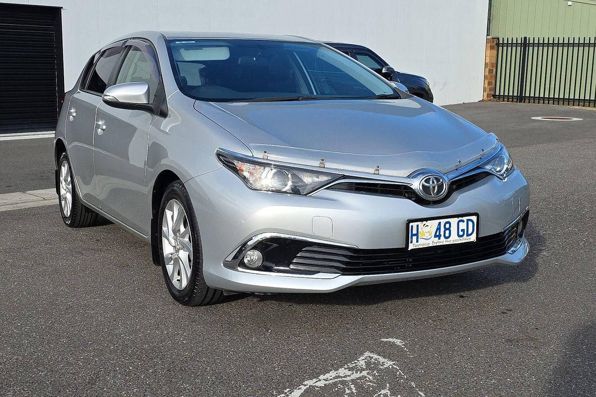 2017 Toyota Corolla Ascent Sport ZRE182R